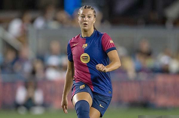 Emilia Szymczak for FemaleSports.in