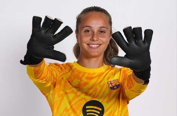 Meritxell Muñoz for FemaleSports.in