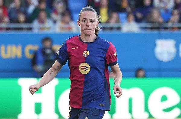 Ona Batlle for FemaleSports.in
