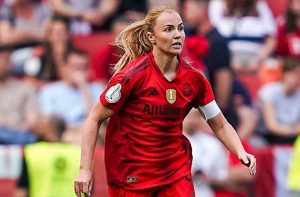 Glodis-Viggosdottir for FemaleSports.in