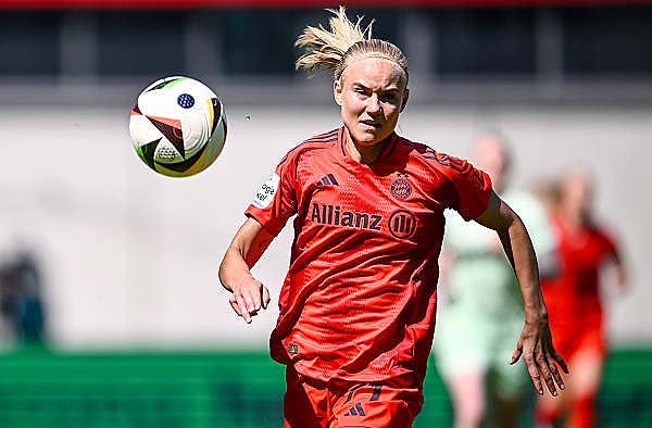 Pernille-Harder for FemaleSports.in