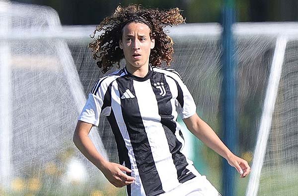 Azzurra-Gallo for FemaleSports,in