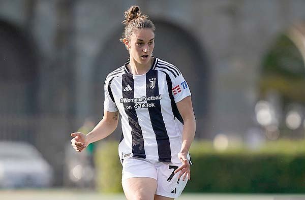 Martina-Lenzini for FemaleSports.in