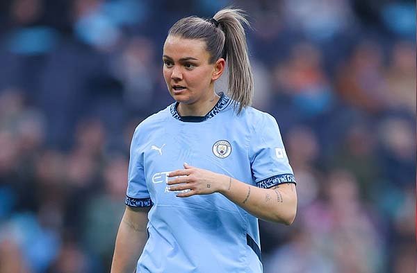 Laura-Wienroither for FemaleSports.in