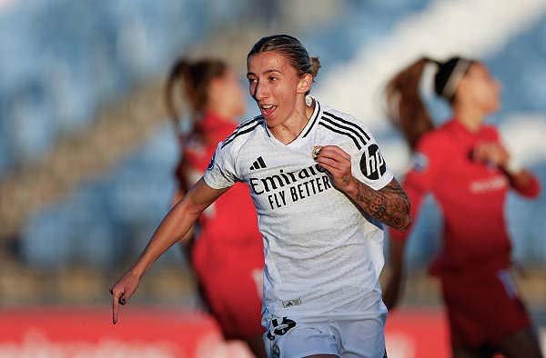 Sheila-Garcia for FemaleSports.in
