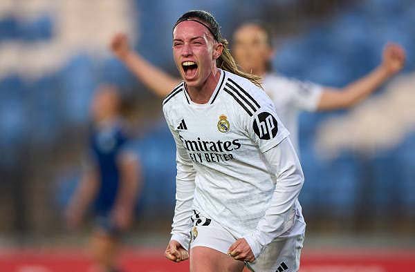 Eva-Navarro for FemaleSports.in