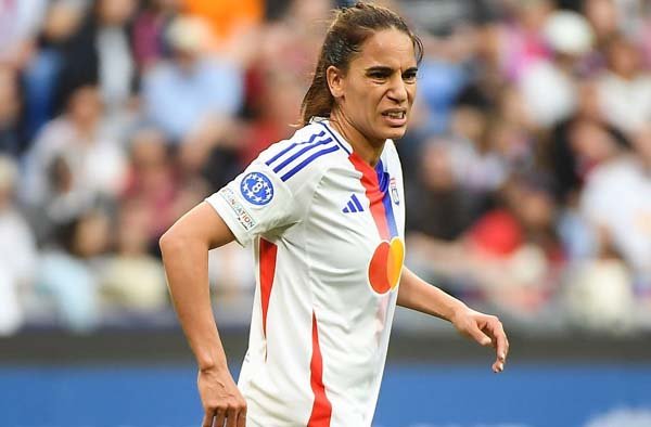 Amel Majri for FemaleSport.in