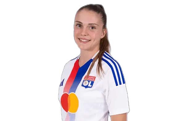 Valentine Sellenet for FemaleSports.in