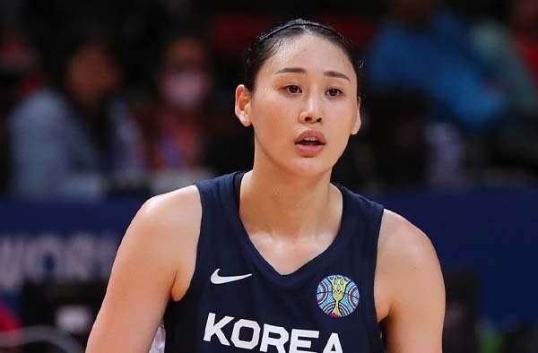 Kang-Lee-seul