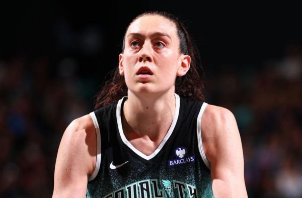 Breanna Stewart Avoids Major Leg Injury, Return Timeline Unclear